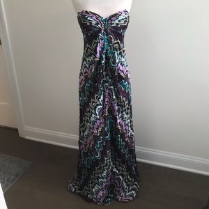 LAUNDRY by Shelli Segal- Strapless dress- SIZE 4